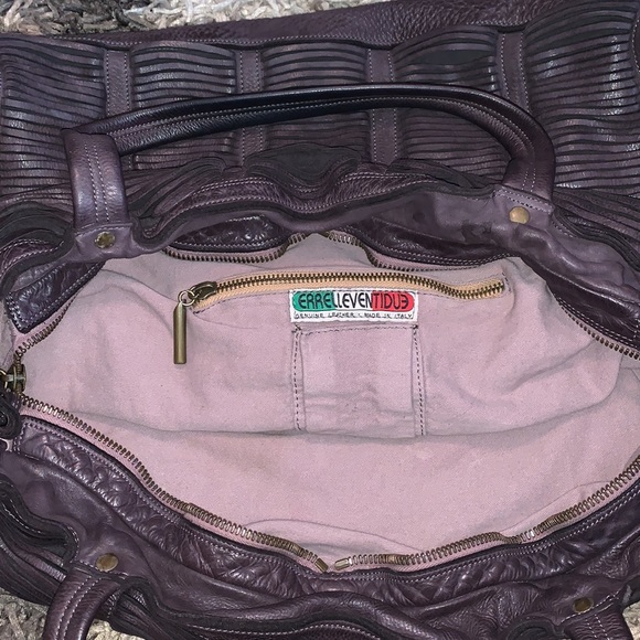 Errelleventidue Italian handbag slight mark on bottom of inner lining great cond